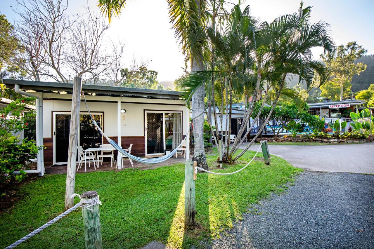 Bush Village Holiday Cabins Airlie Beach Exterior photo