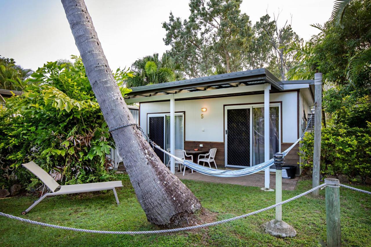Bush Village Holiday Cabins Airlie Beach Exterior photo